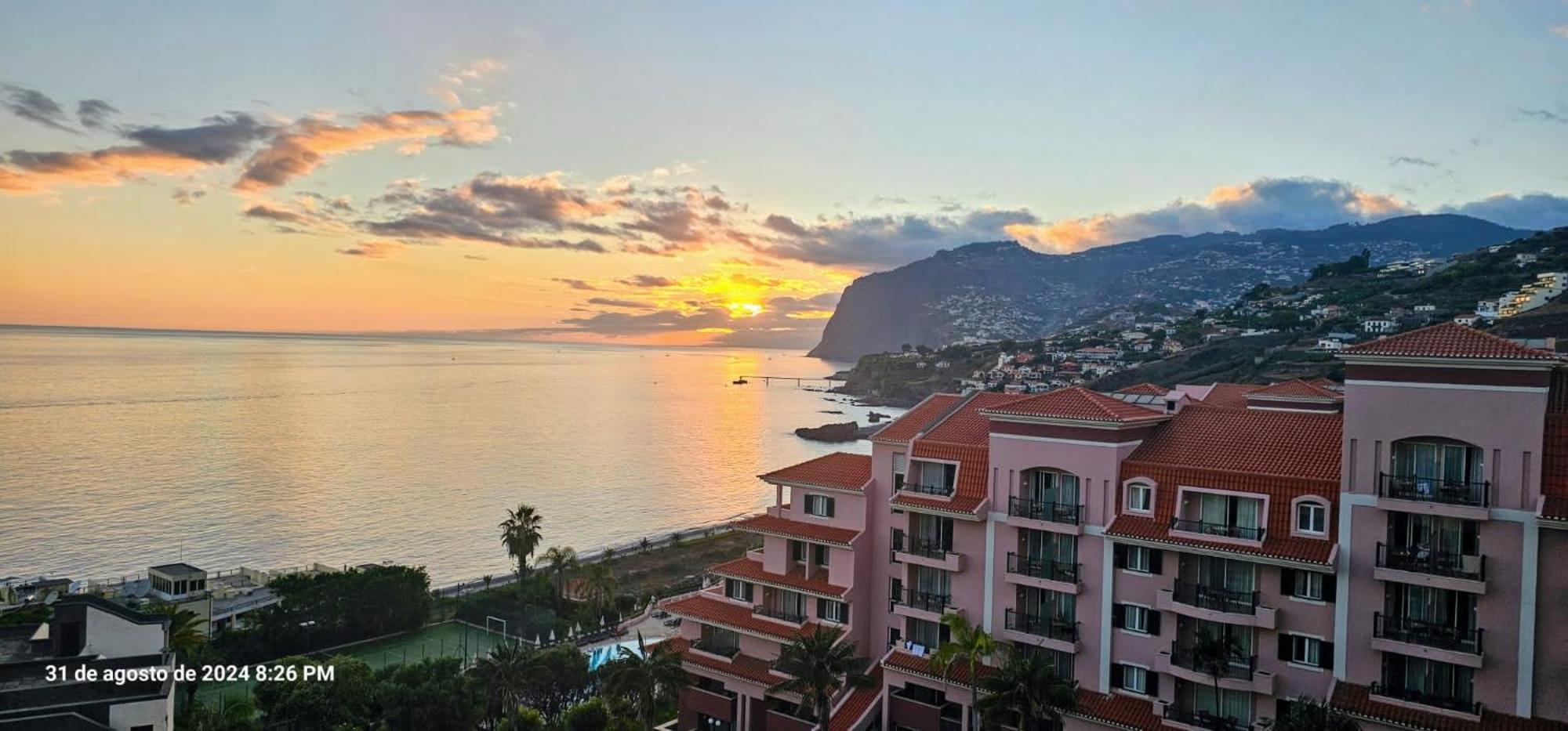 Shearwaters - Sounds Of The Sea Apartment Funchal (Madeira)